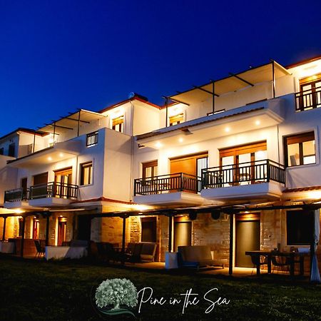 Pine In The Sea Nikiti-Sithonia Apartment ภายนอก รูปภาพ