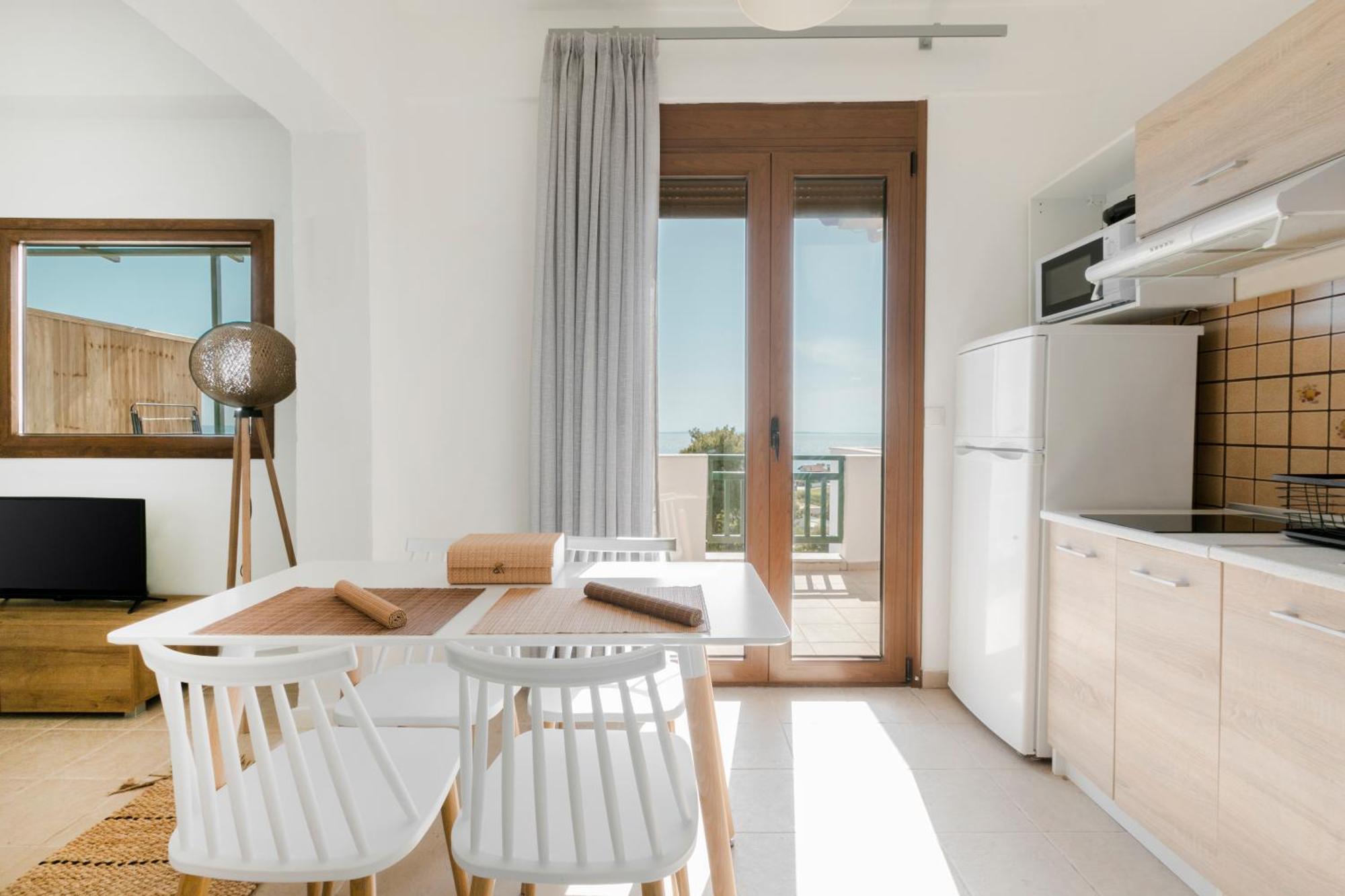 Pine In The Sea Nikiti-Sithonia Apartment ภายนอก รูปภาพ