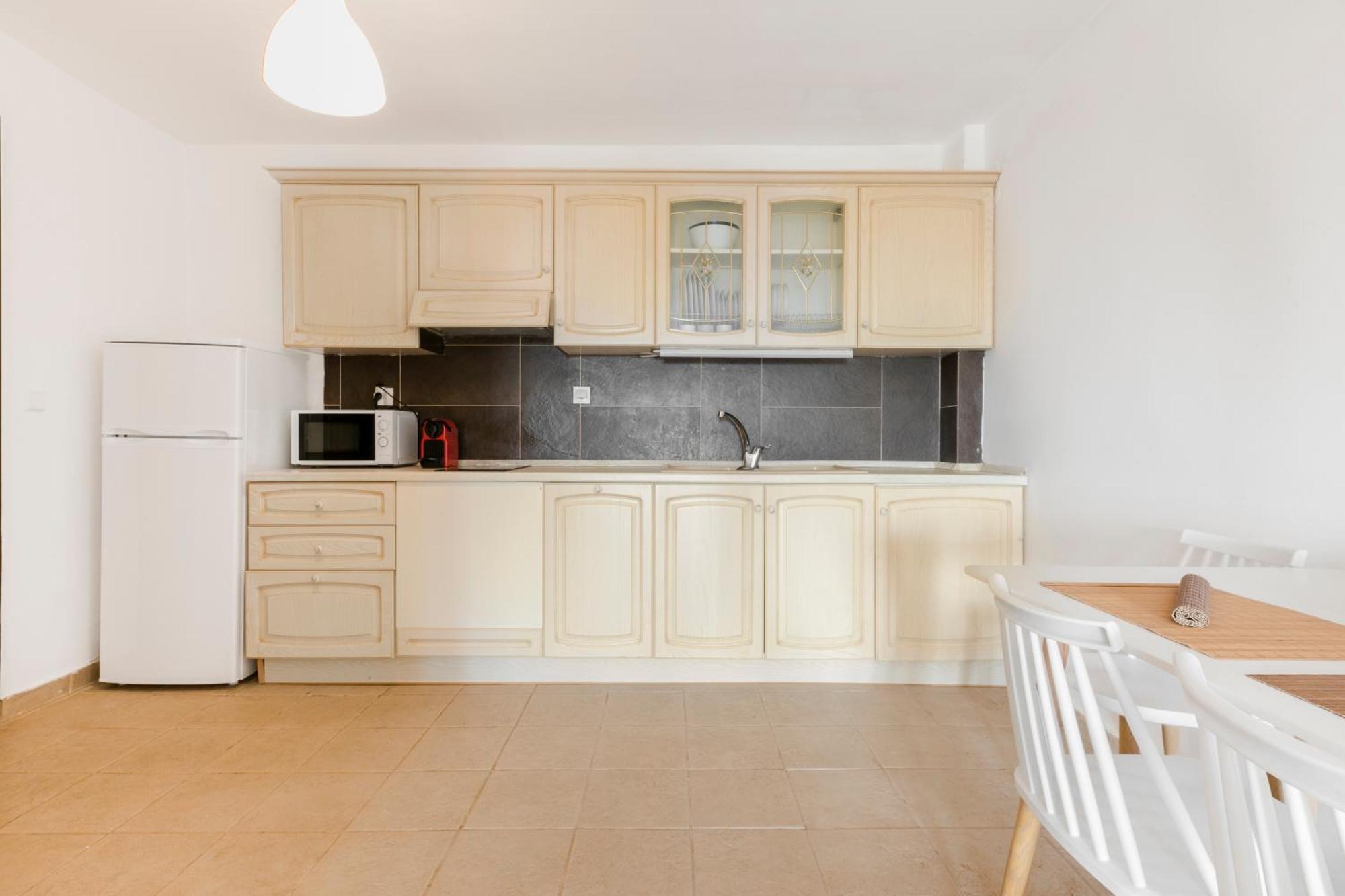 Pine In The Sea Nikiti-Sithonia Apartment ภายนอก รูปภาพ