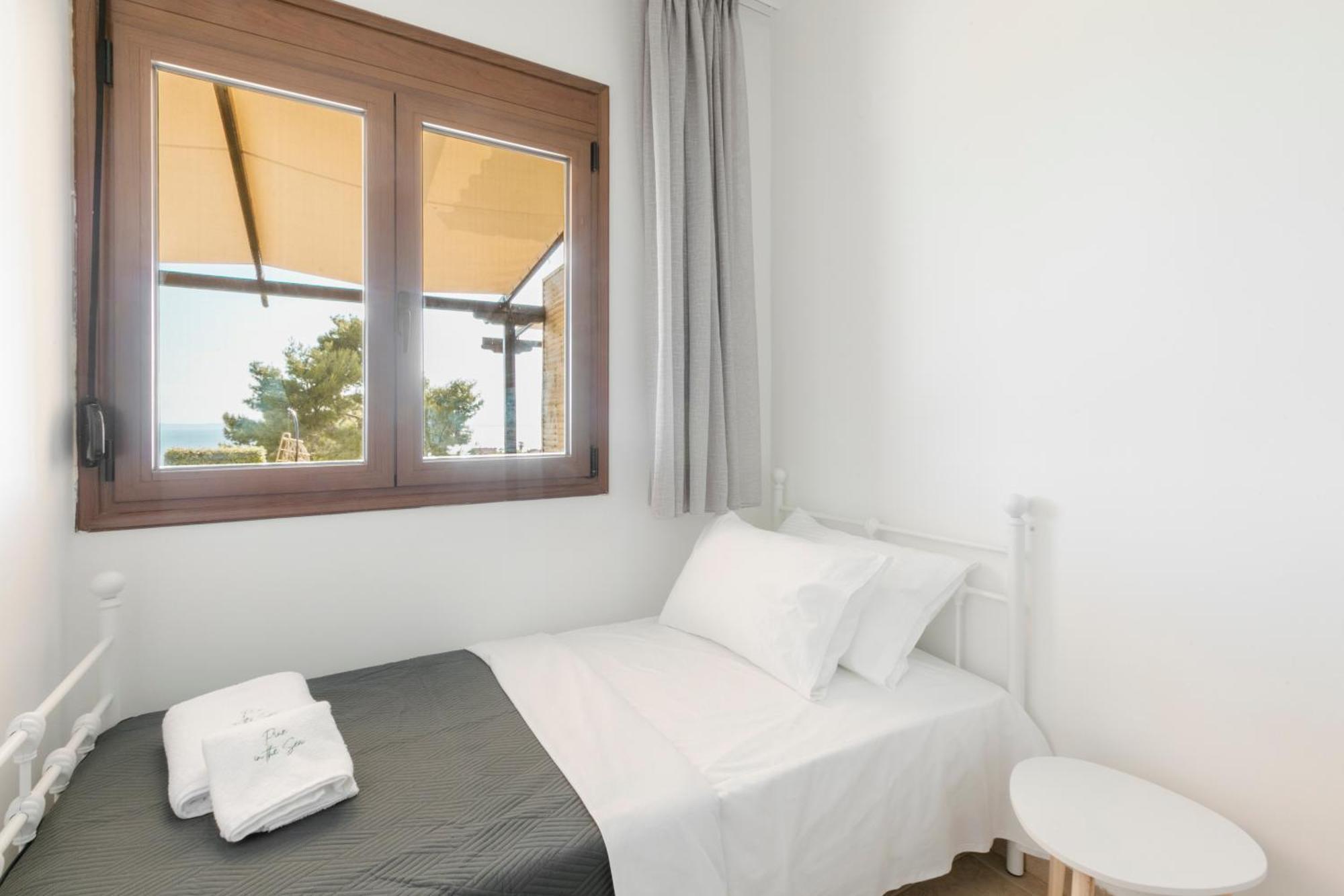 Pine In The Sea Nikiti-Sithonia Apartment ภายนอก รูปภาพ