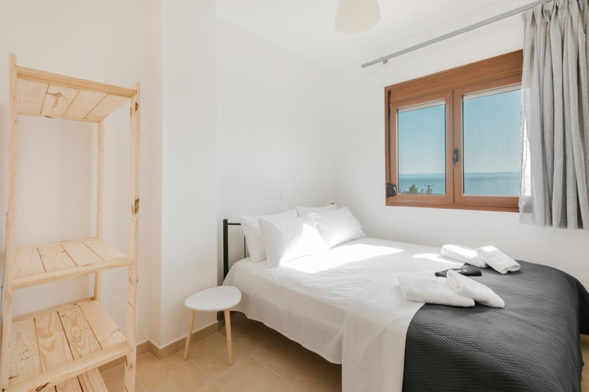 Pine In The Sea Nikiti-Sithonia Apartment ภายนอก รูปภาพ
