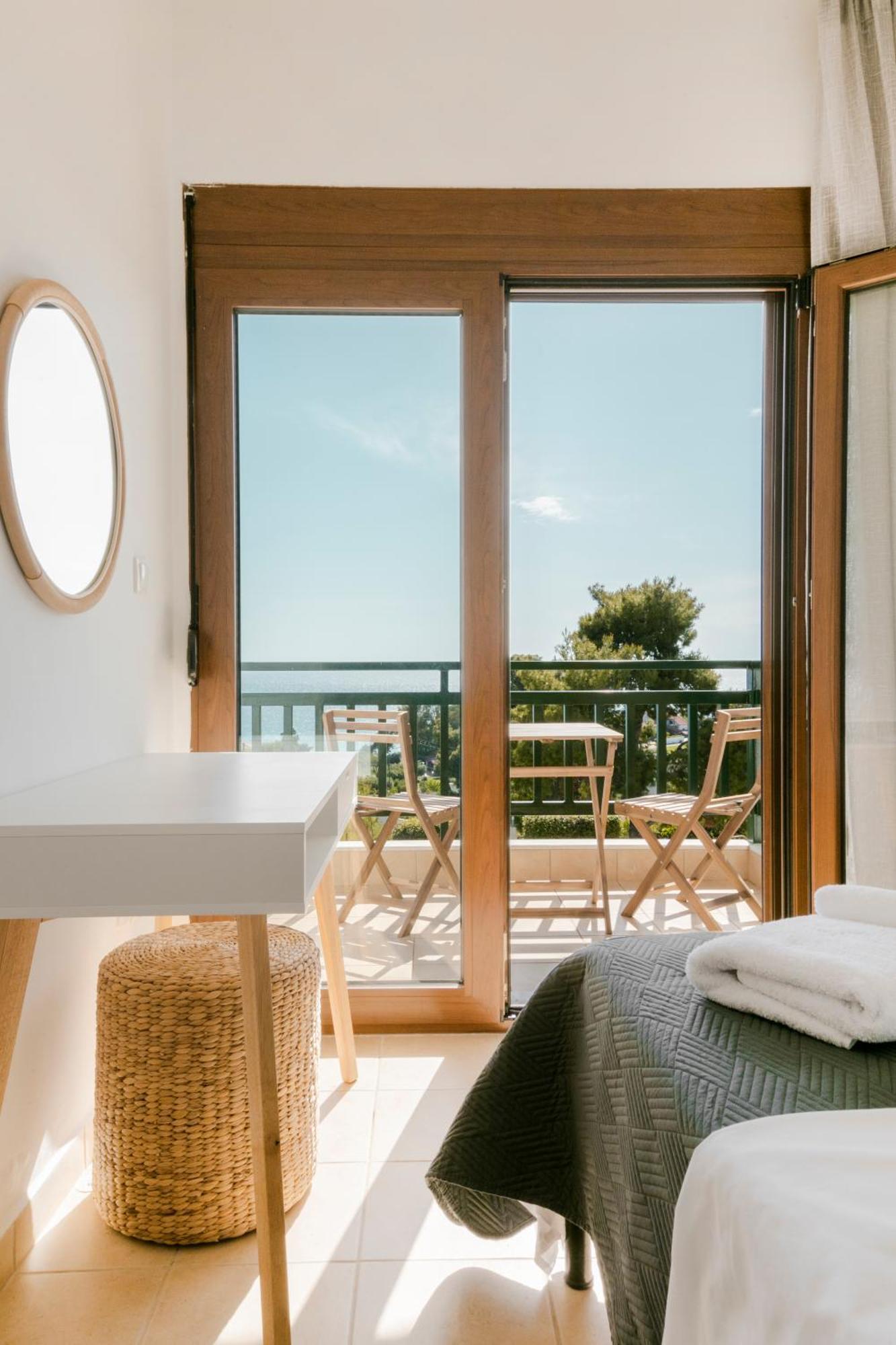 Pine In The Sea Nikiti-Sithonia Apartment ภายนอก รูปภาพ